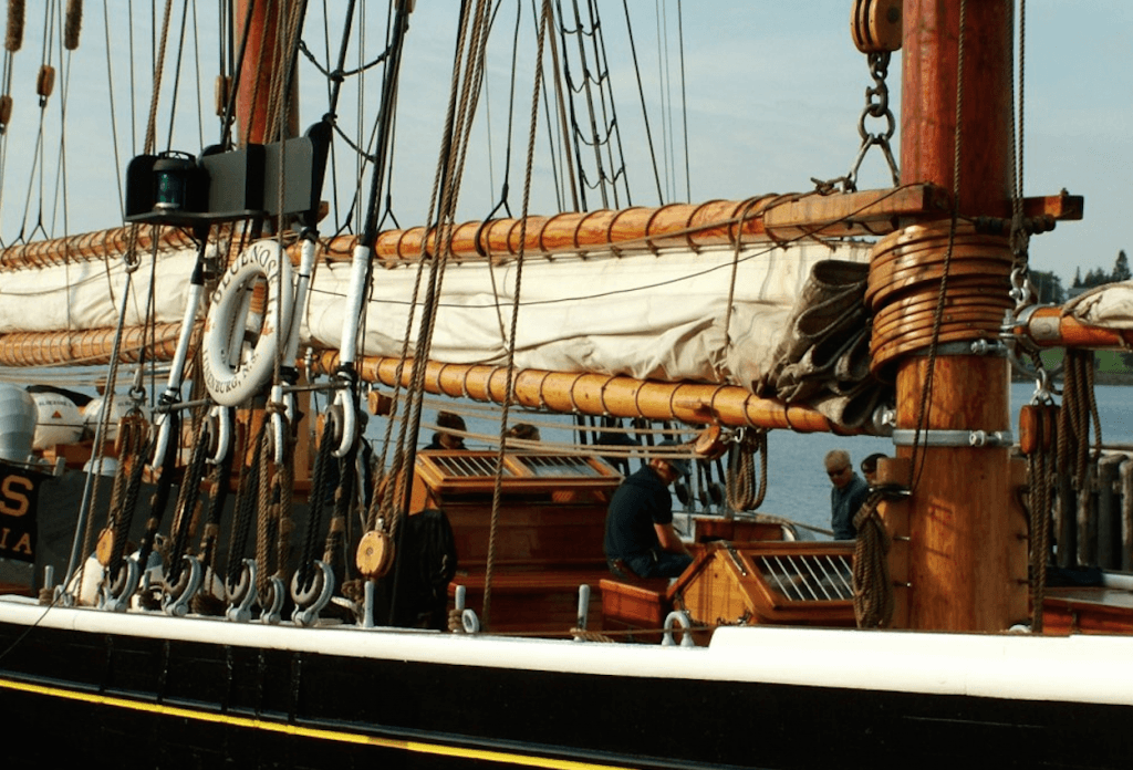 Sailing Trips on the Blue Nose ll Nova Scotia BlueNose ll